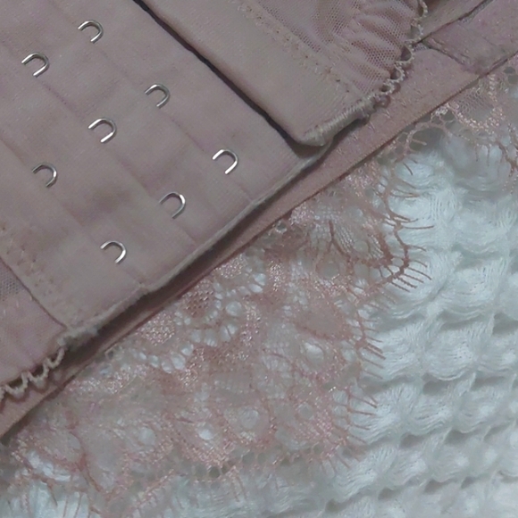 Victoria Secrets "Dream Angel's" Bustier Bra - Picture 7 of 10